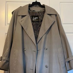 Fog London men coat size 8 Reg